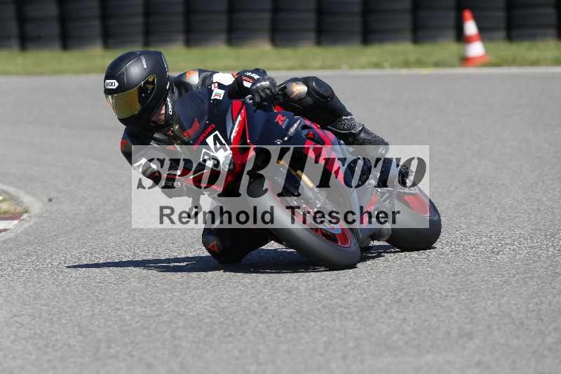 /43 08.08.2025 Discover the Bike ADR/Race 3 rot/34